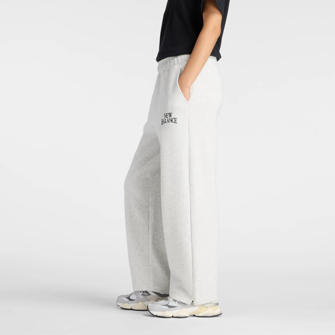 New Balance Trackside Fleece Barrel Pant For Women